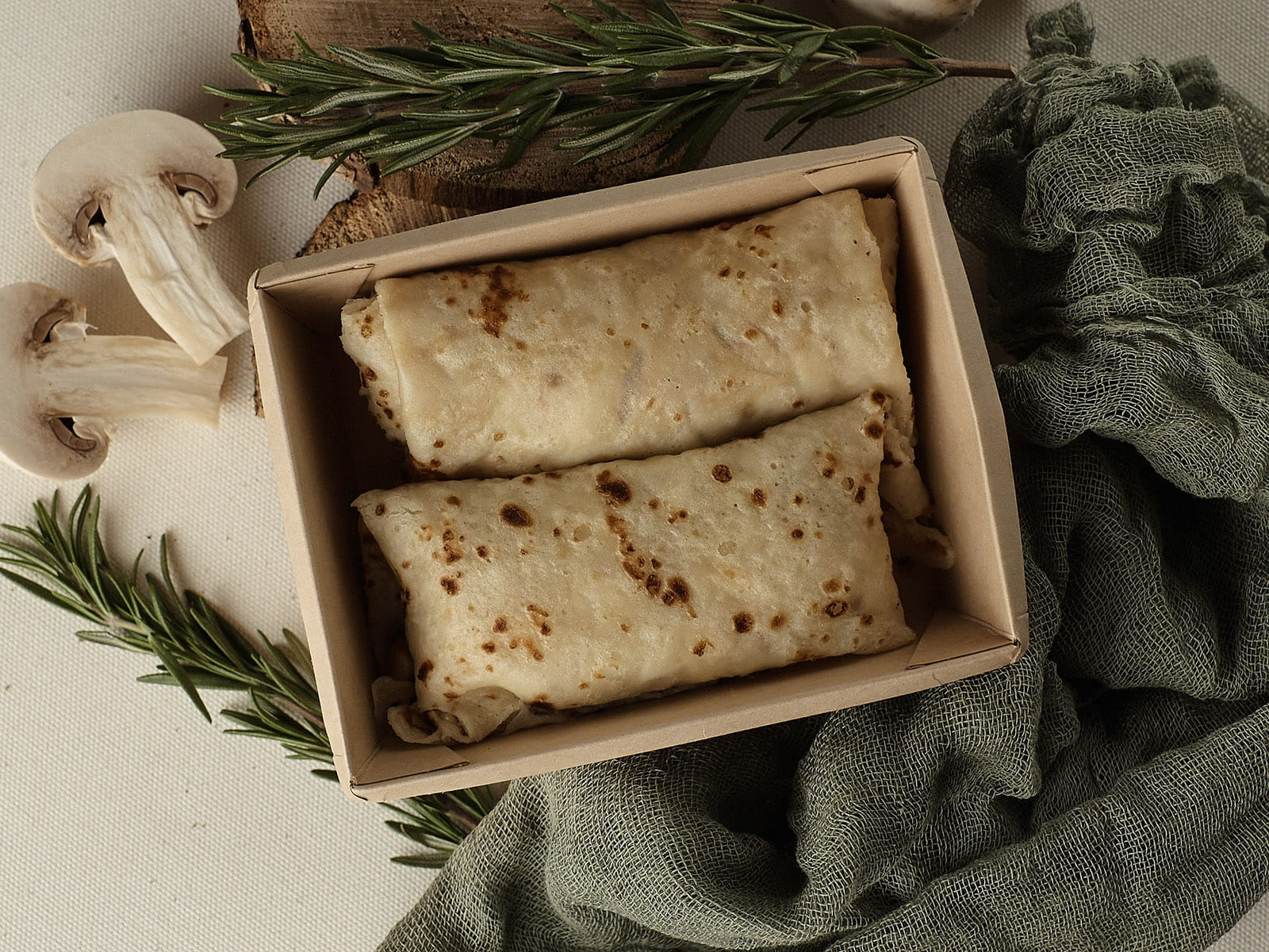 Блины с курицей и грибами